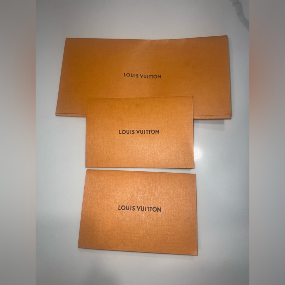 Louis Vuitton Shopping Bags/Receipt Holder - Picture 3 of 3